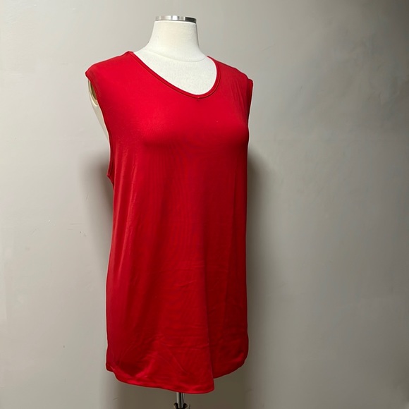 NWT oversized Red cotton tank - Picture 1 of 5